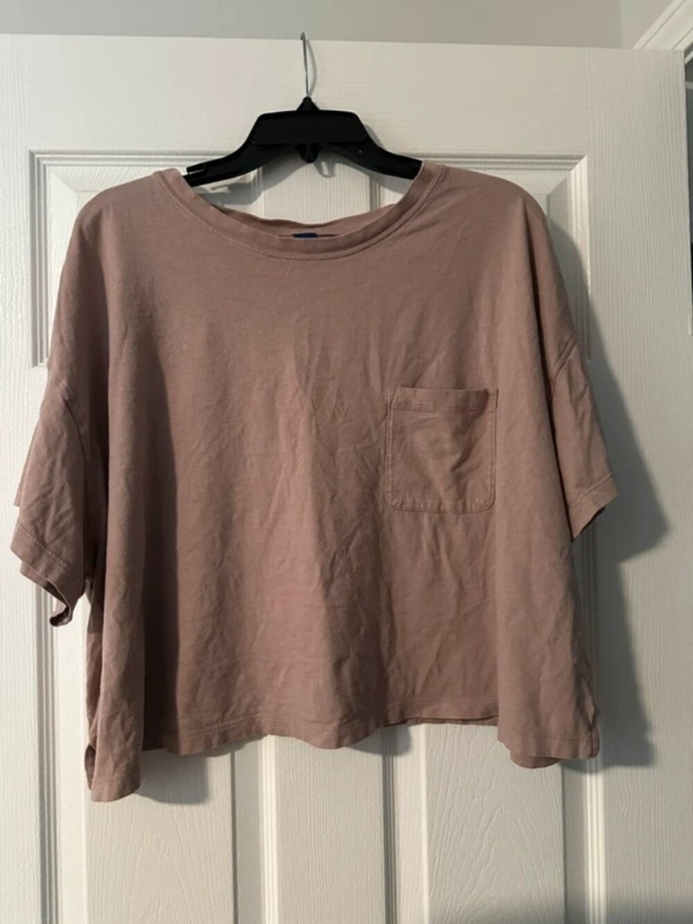 Brown cropped T-shirt